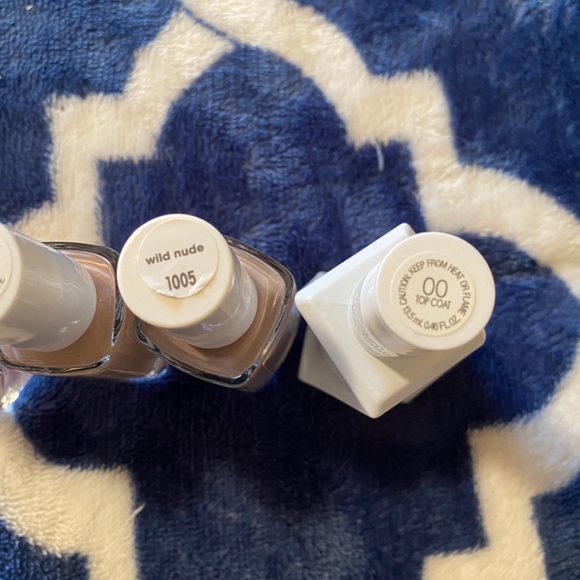 Essie Set NWT - Picture 4 of 4